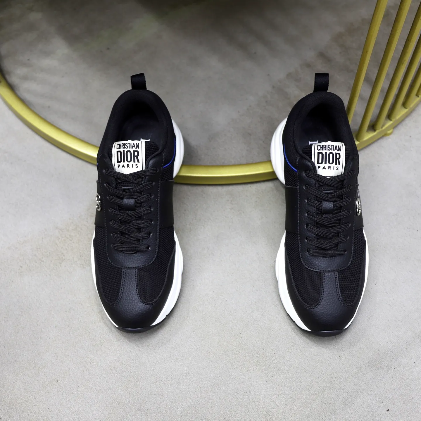 Ex-factory price: 462💰🙅‍♂️🙅‍♂️🙅‍♂️ Brand: Dior DIOR Standard code: 38-44 (45 customized) Grade: Same as the official website Material: Original leather splicing Comfortable and breathable lining Original wear-resistant outsole Style category: Men's fashionable casual shoes Running sneakers Noble luxury brand elements Top luxury Color: actual picture color